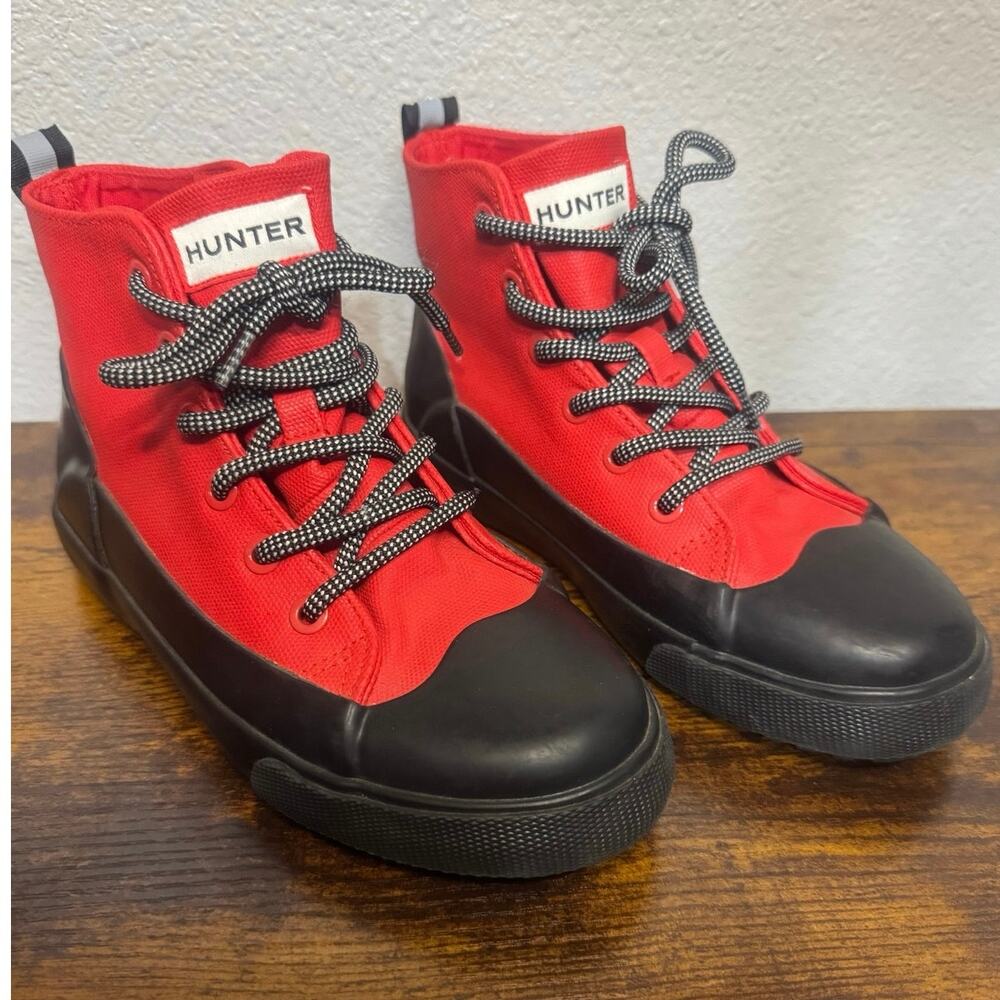 Hunter Kids Red Lace-Up High Top‎ Boots Youth Size 2 Boys Unisex Rubber Toe